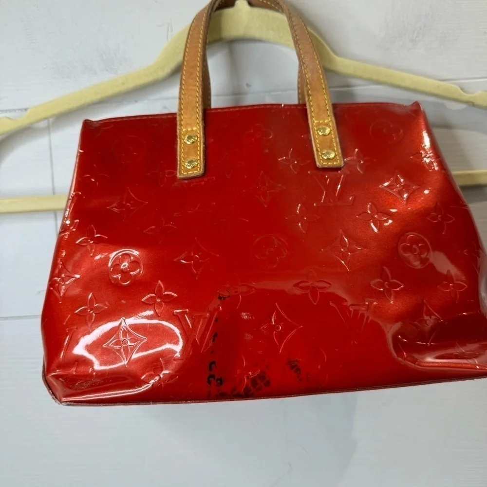 Louis Vuitton | Red Monogram Vernis Reade PM MI1016